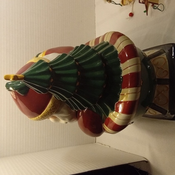 Debbie Mumms Vintage Sakura Santas Cookie Jar - Picture 4 of 12